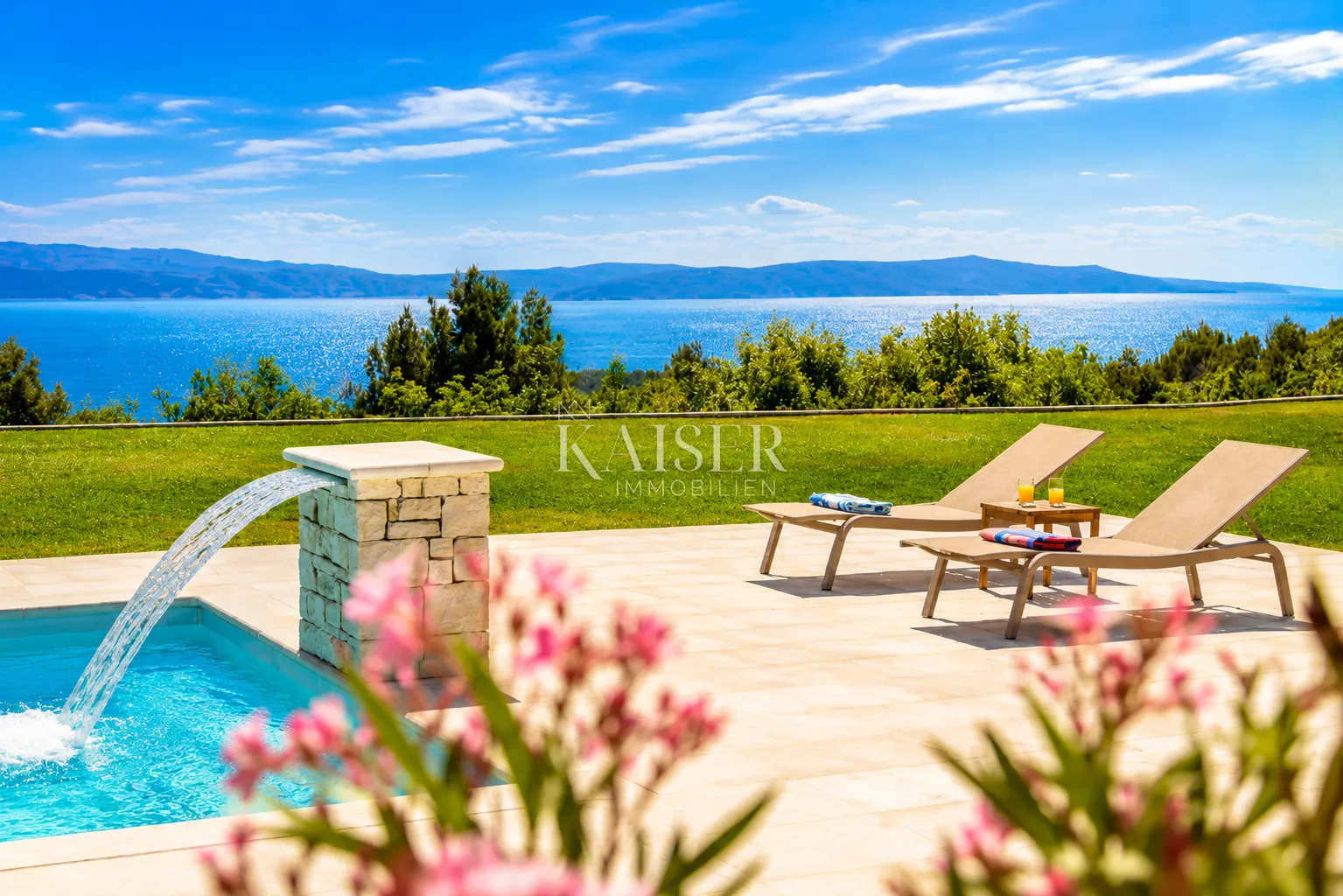 istra, labin- impresivna luksuzna vila s 180° pogledom na more - slika 25