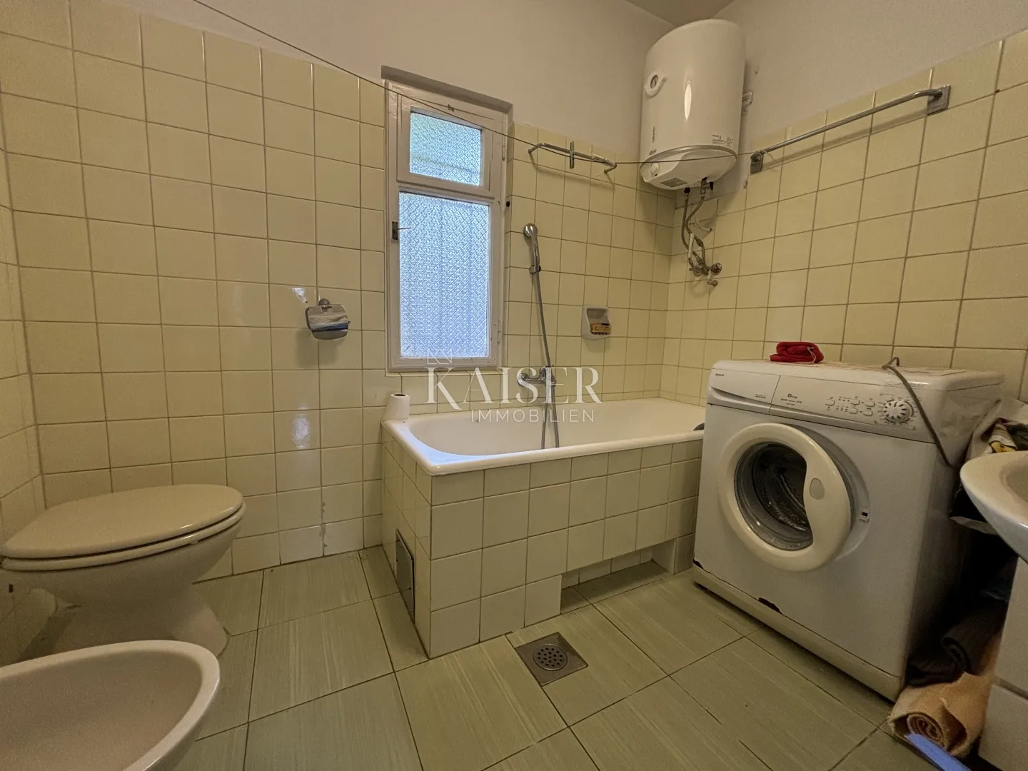 lovran, centar - kuća 200 m od mora, 290 m2 - slika 9