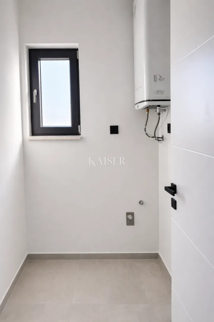 zadar – privlaka | apartman s krovnom terasom i pogledom, 200 m od mora - slika 7