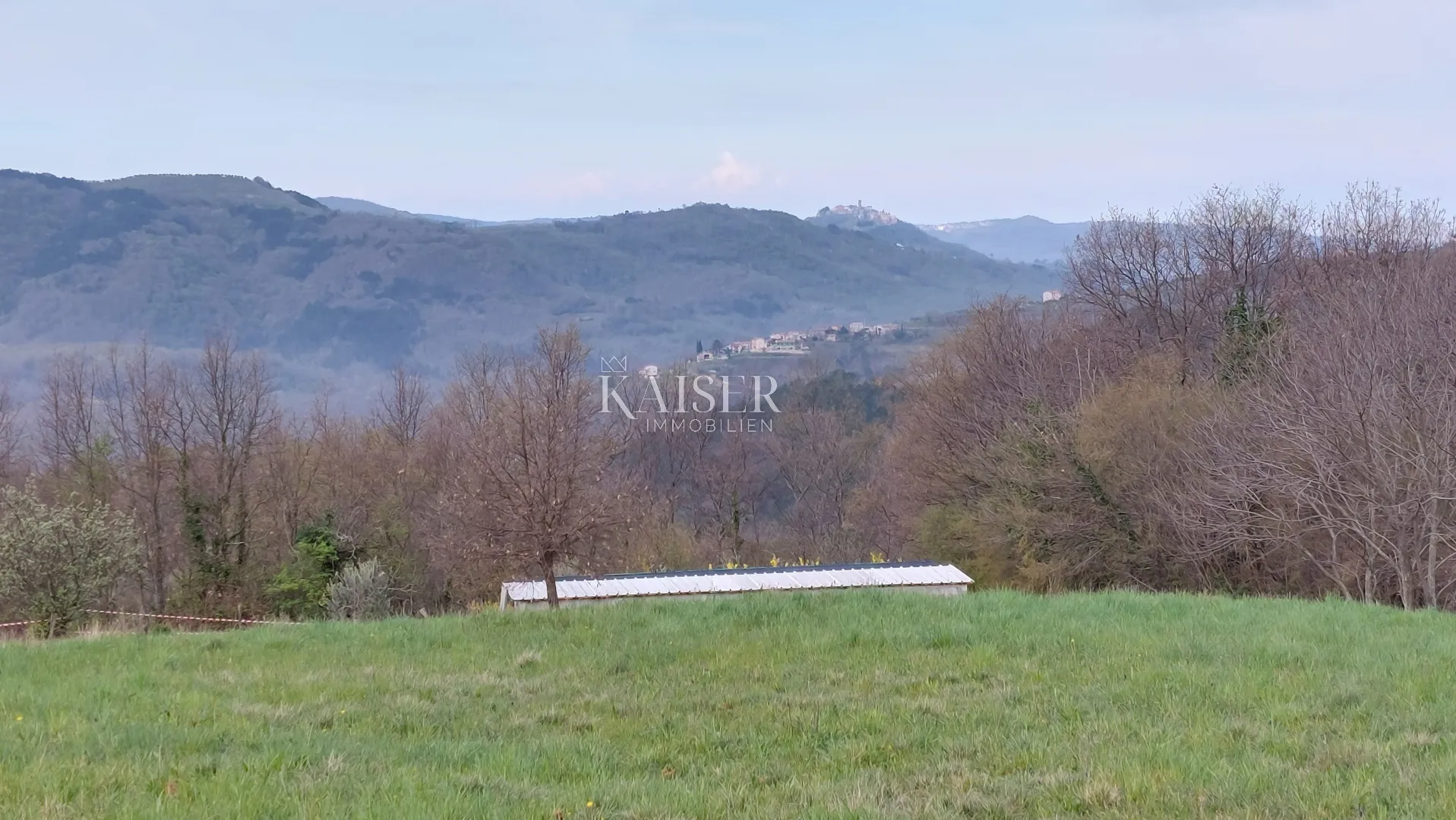 istra, motovun-građevinsko zemljište s pogledom na jezero butoniga - slika 3