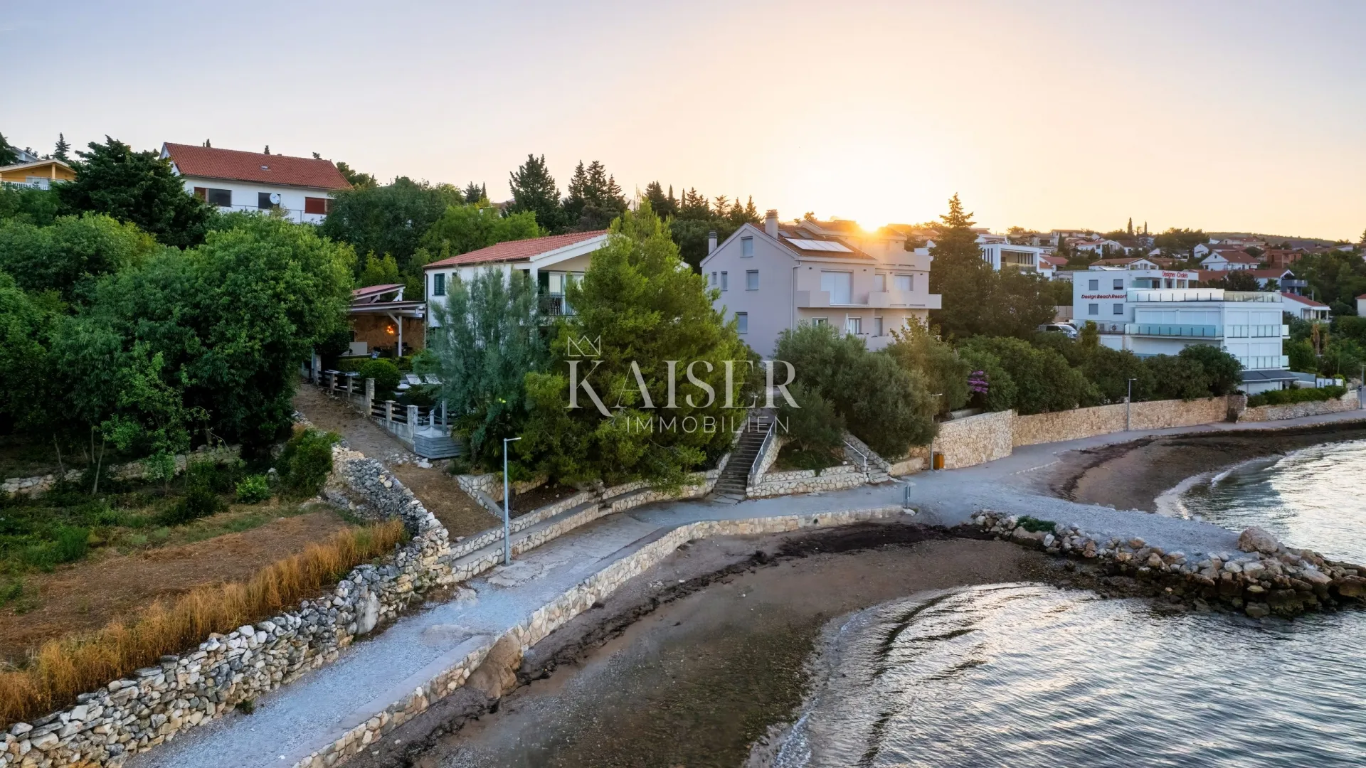 maslenica - kuća prvi red do mora - slika 19