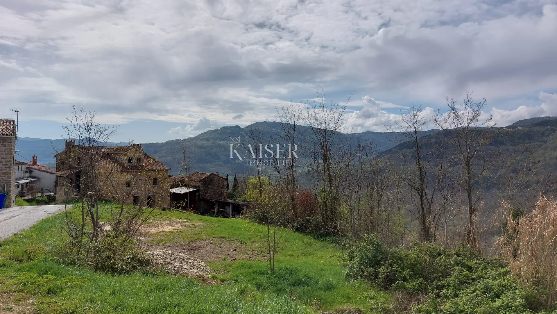 istra - motovun, zemljište sa građevinskom dozvolom za kuću - slika 9