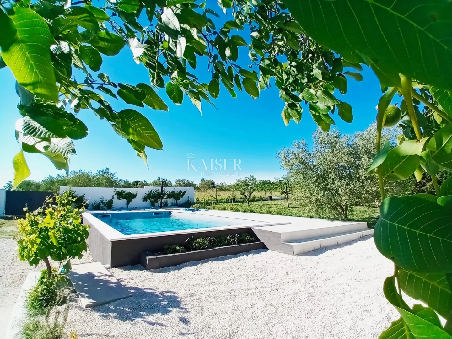 zadar -luksuzna vila s bazenom u oazi zelenila - slika 2