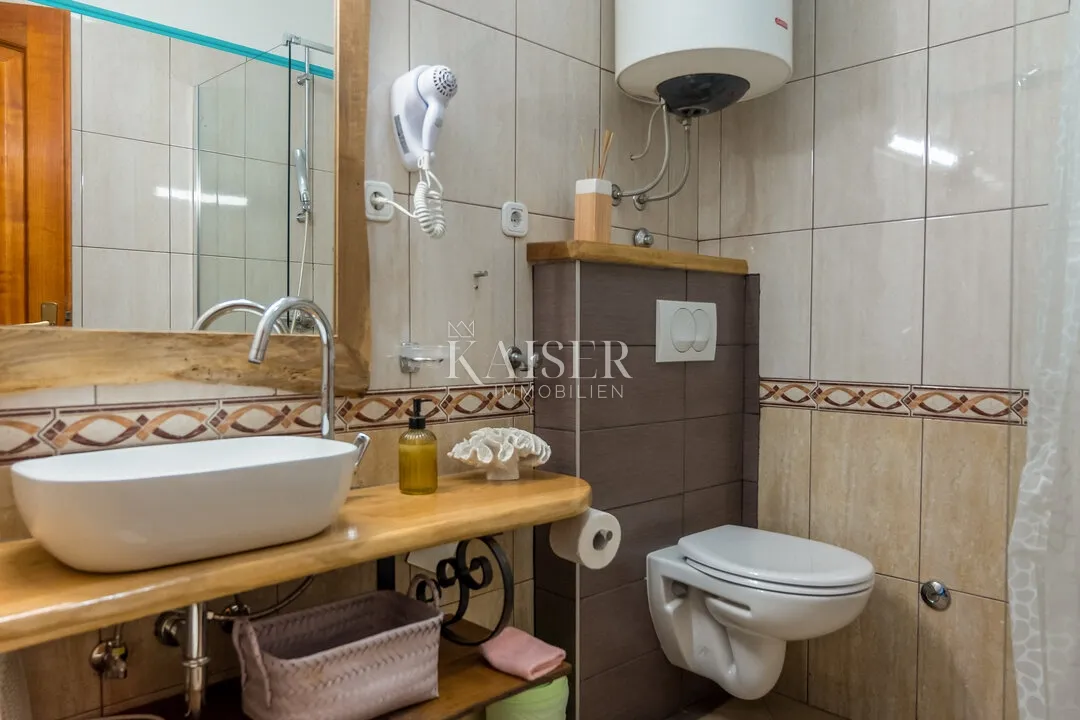 istra,rovinj- rijetka prilika, stan 35m2 uz samo more - slika 9