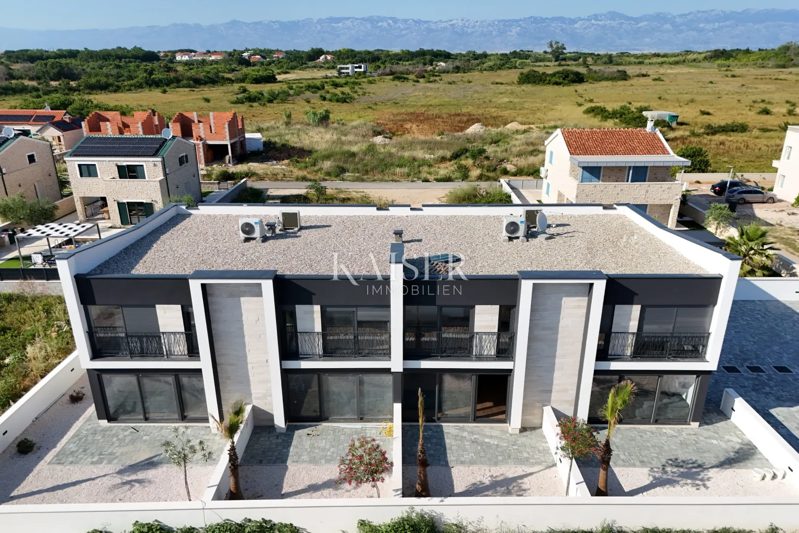 zadar, privlaka dvoetažni stan s privatnim vrtom, 400m od mora - slika 47