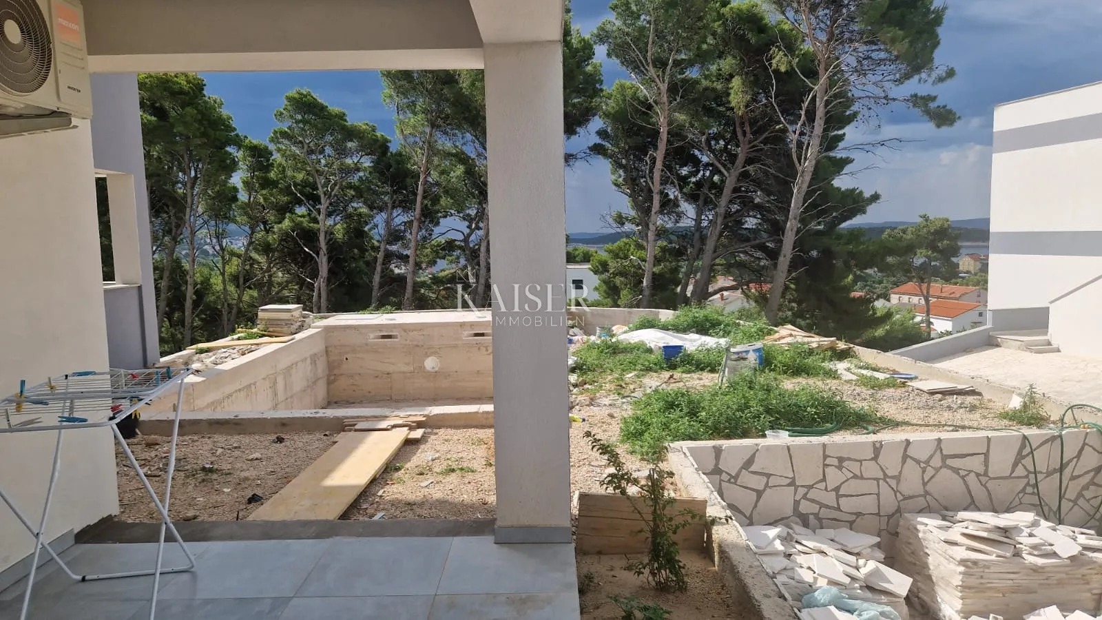 otok rab-stan 135m2 s bazenom s pogledom na more - slika 15