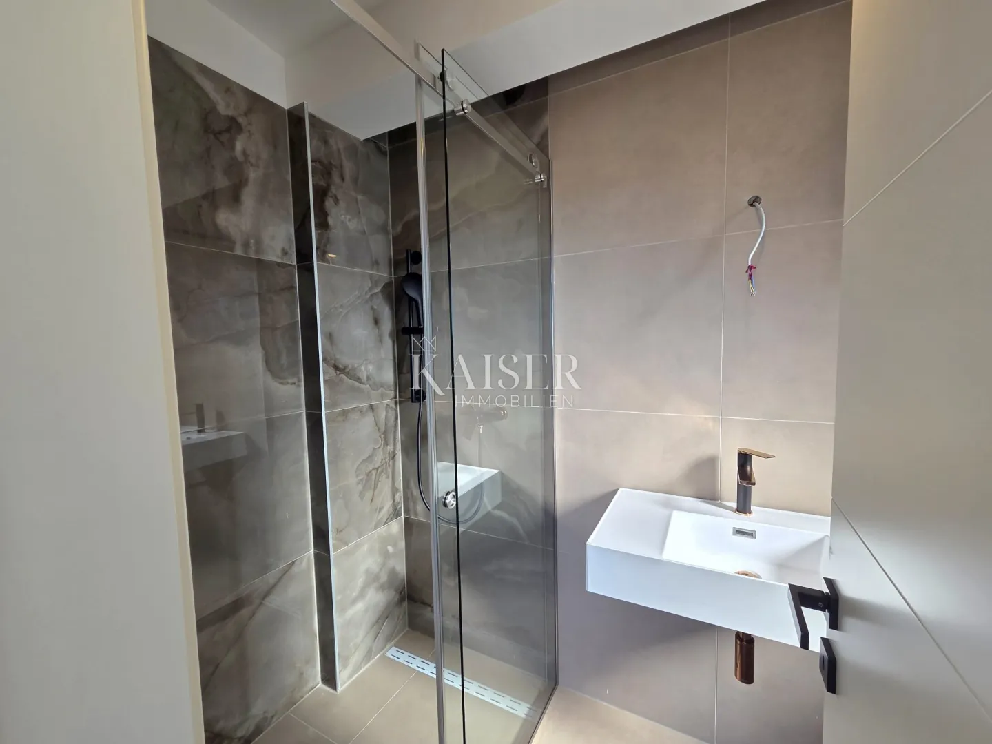 krk, punat - vrhunski dvoetažni apartman 117m2, pogled more - slika 11