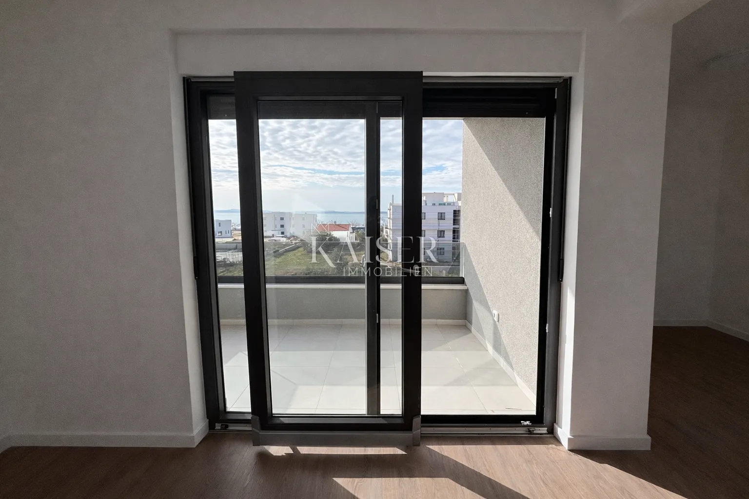 zadar – privlaka | apartman s krovnom terasom i pogledom, 200 m od mora - slika 12