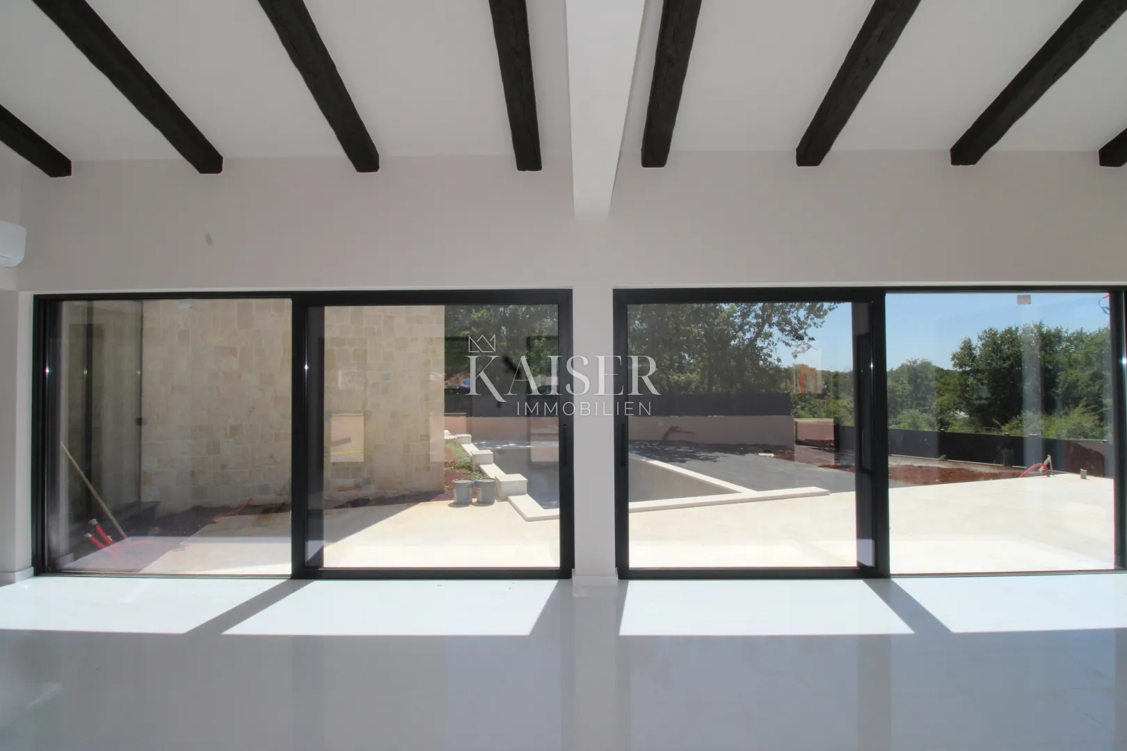 istra, poreč- luksuzna vila 210m2 s bazenom i jacuzziem u prirodi - slika 3