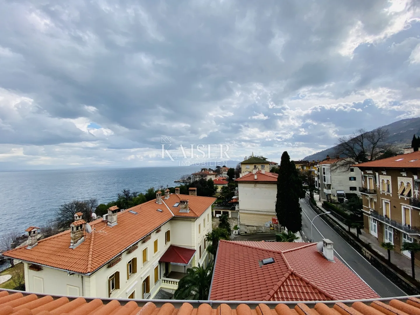lovran – veliki stan 4s+db s predivnim pogledom - slika 15