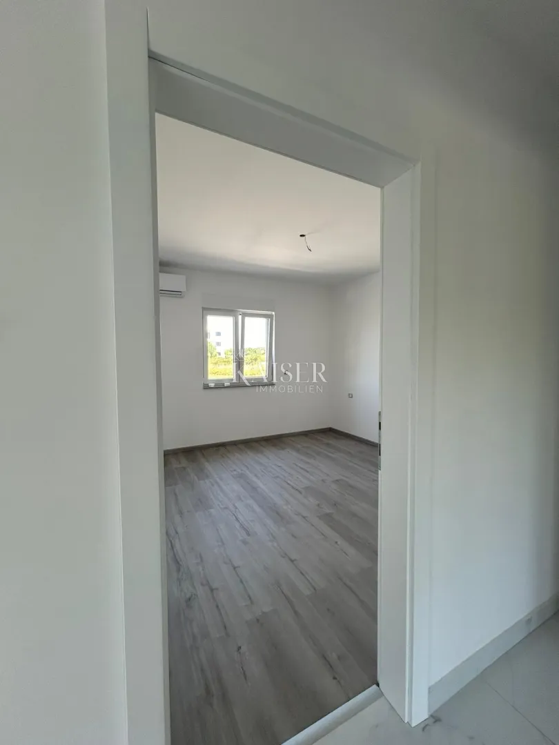 zadar – privlaka, stan s krovnom terasom 150 m od mora - slika 17