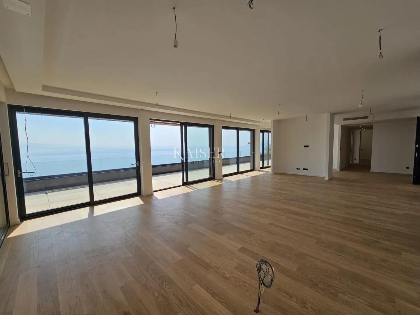 opatija - luksuzan penthouse sa krovnom terasom i bazenom 545,38 m2 - slika 15