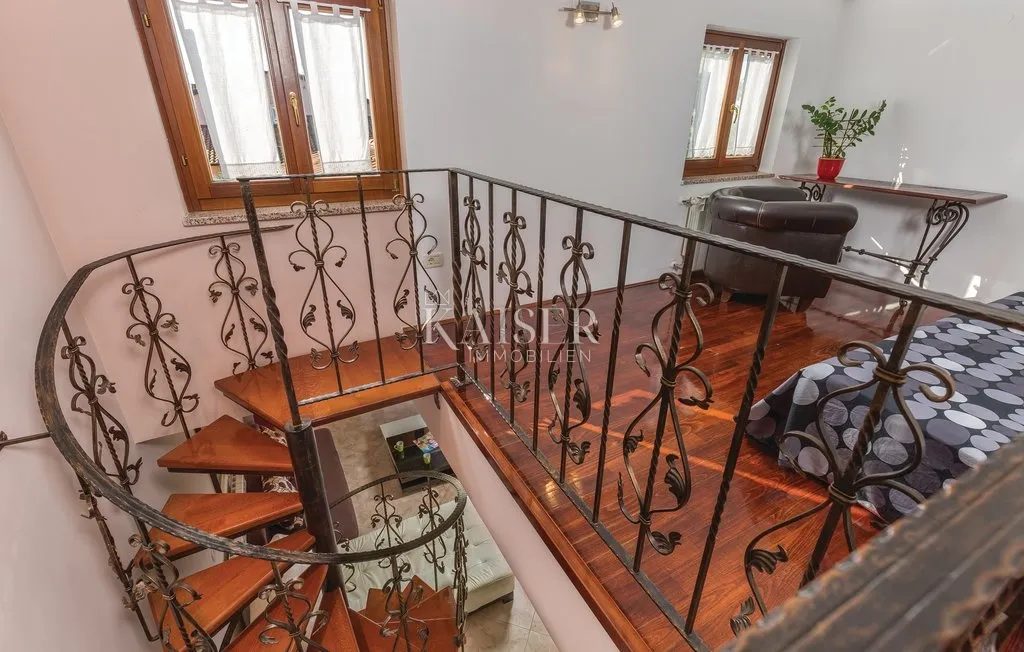 istra, novigrad - vila 131m2, s bazenom i velikom okućnicom, za dugoročni najam - slika 22