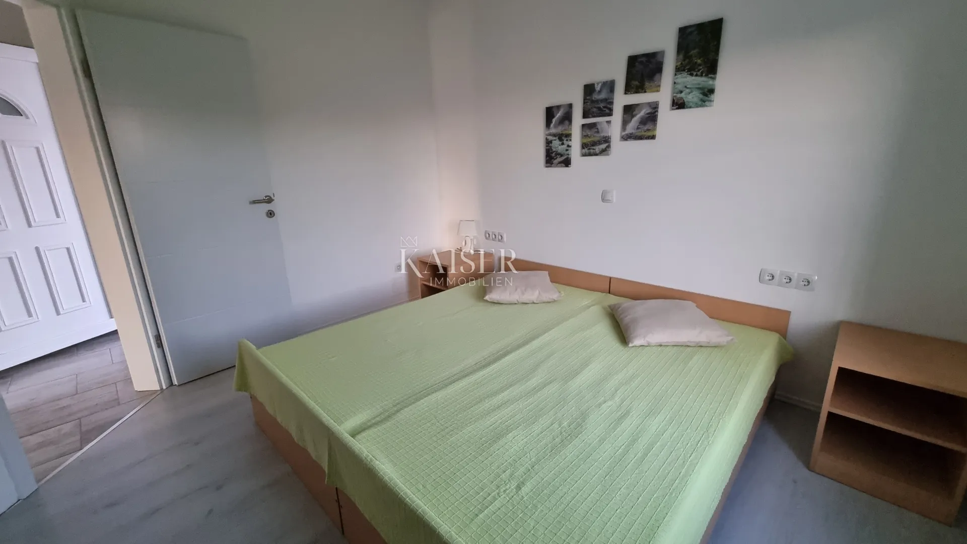 novi vinodolski, povile - etaža kuće sa dva stana - slika 16