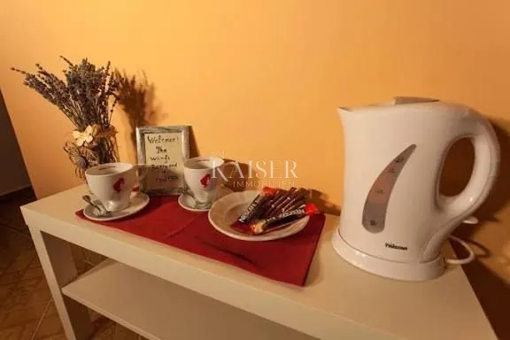 cres, ugostiteljsko-stambeni objekt sa restoranom, apartmanima i sobama - slika 31