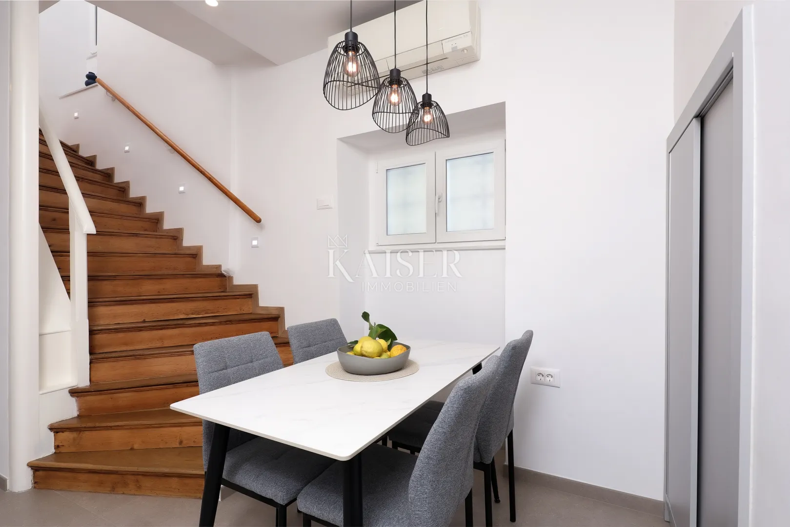 mošćenička draga, centar, stan i red do mora, dvije etaže, balkon - slika 9
