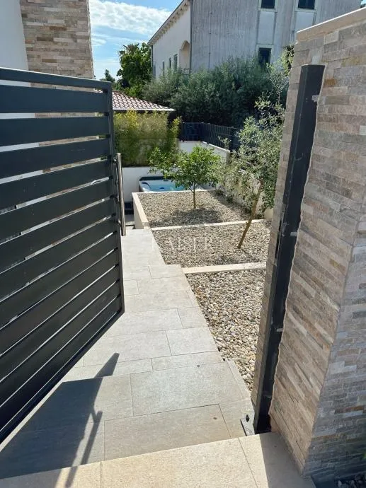 belafuža | stan s privatnim jacuzzijem i vrtom - slika 5