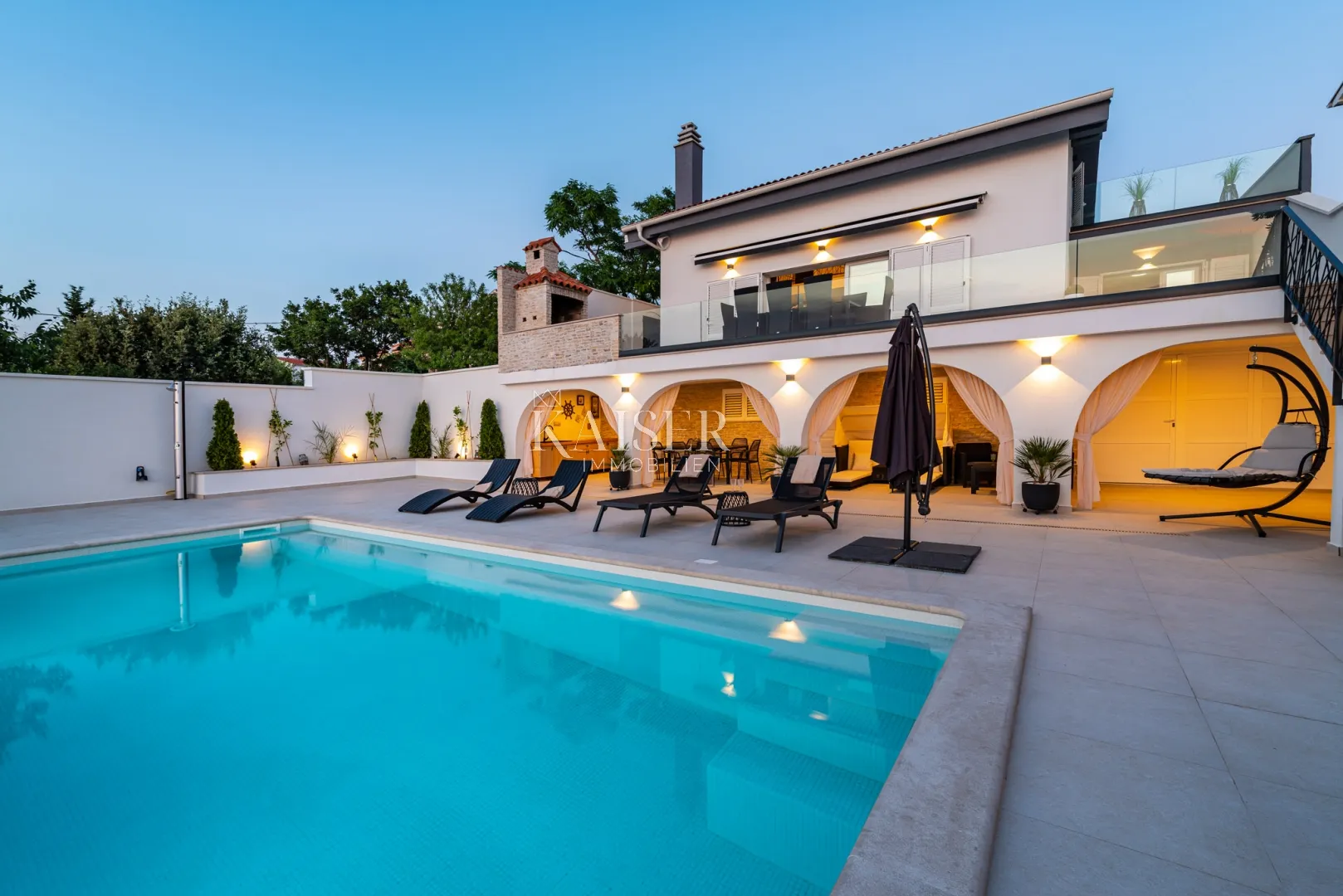 zadar, novigrad - villa s bazenom 250m2, 70m od mora - slika 3
