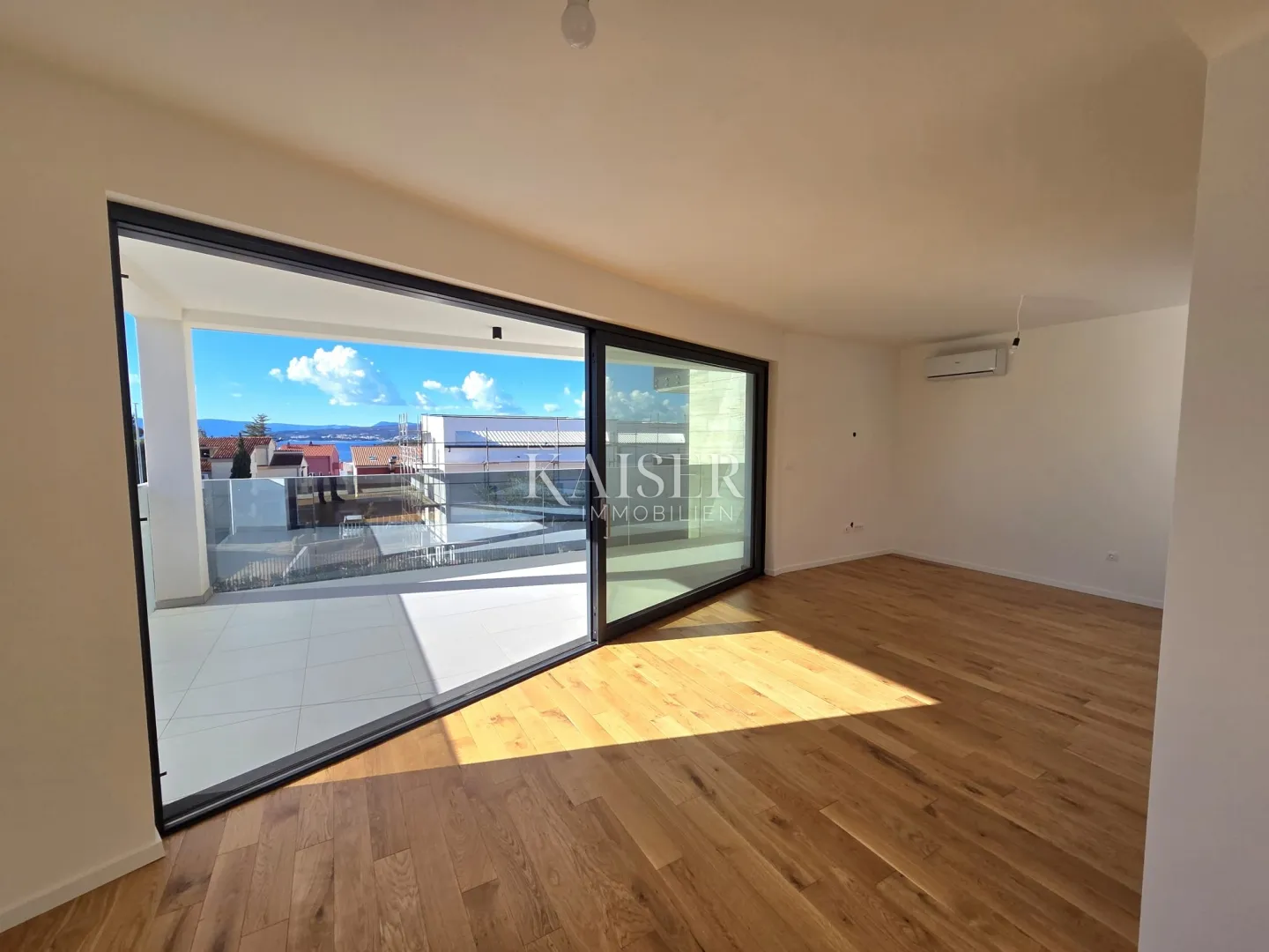 Krk, Punat - vrhunski dvoetažni apartman 117m2, pogled more