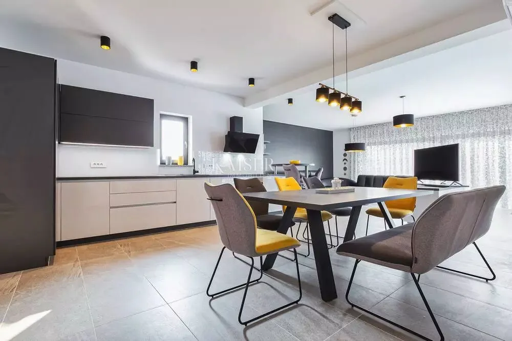 istra - poreč, moderna vila sa bazenom, 800m od mora - slika 15
