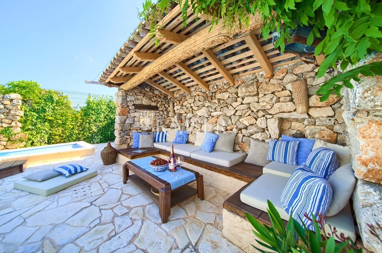 otok krk, malinska, autohtona vila s pogledom na more, 260 m2 - slika 13