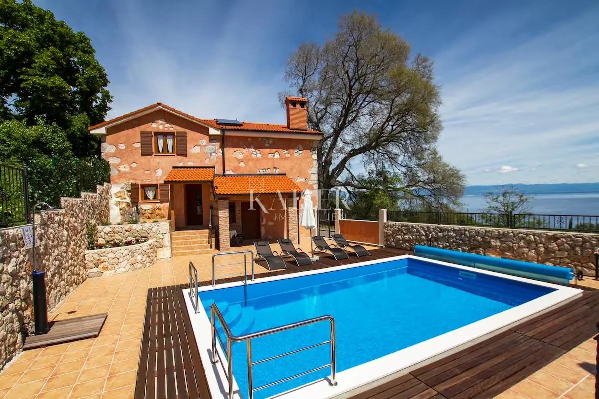 Opatija, Brseč - šarmantna kuća s predivnim pogledom na more, 120 m2 - Brseč, Mošćenička Draga