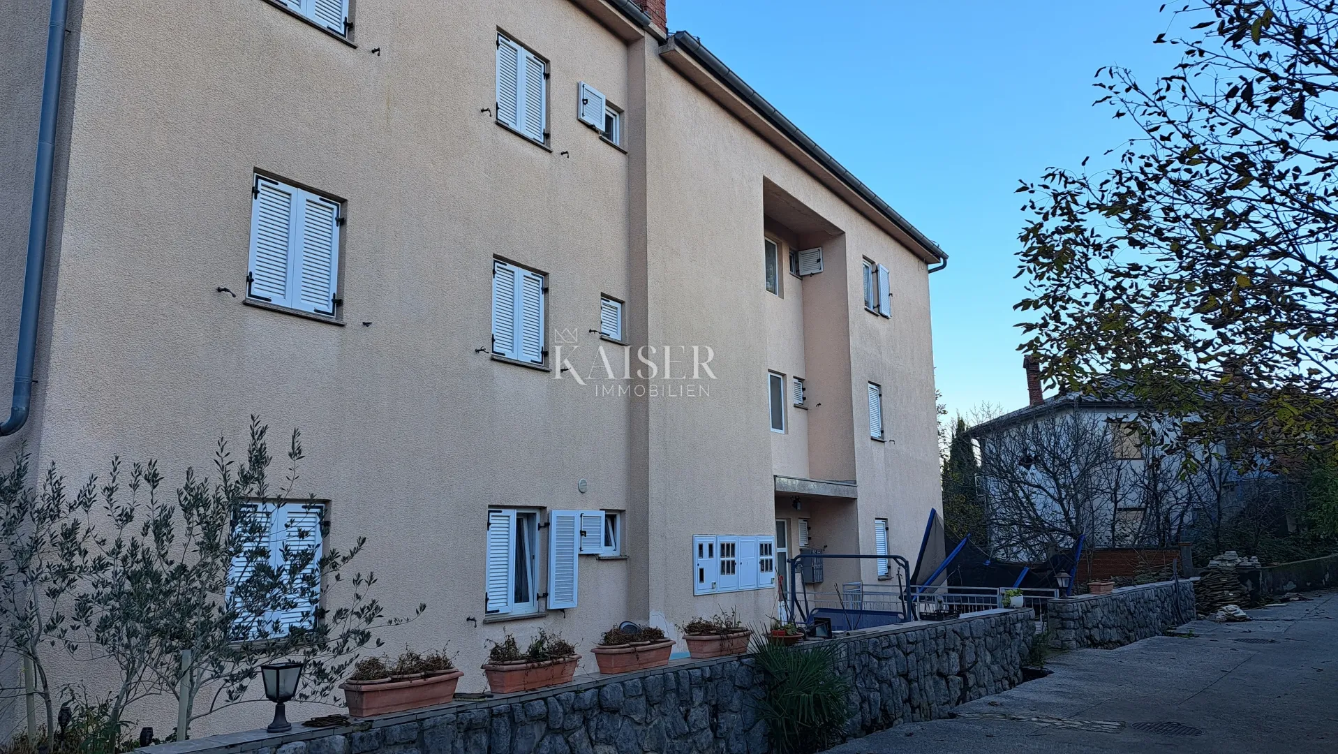 Opatija, Pobri, dvosoban stan s terasom i dva parkirna mjesta - Pobri, Opatija