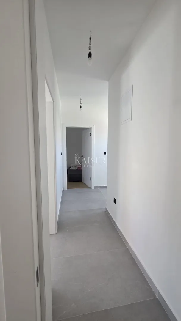 zadar, vrsi- vila 180 m2 sa bazenom i pogledom na more - slika 22