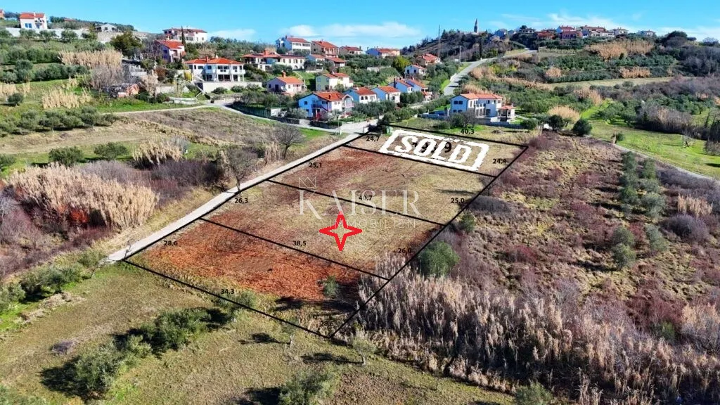 istra, buje - građevinsko zemljište, 1.036m2, top lokacija - slika 2