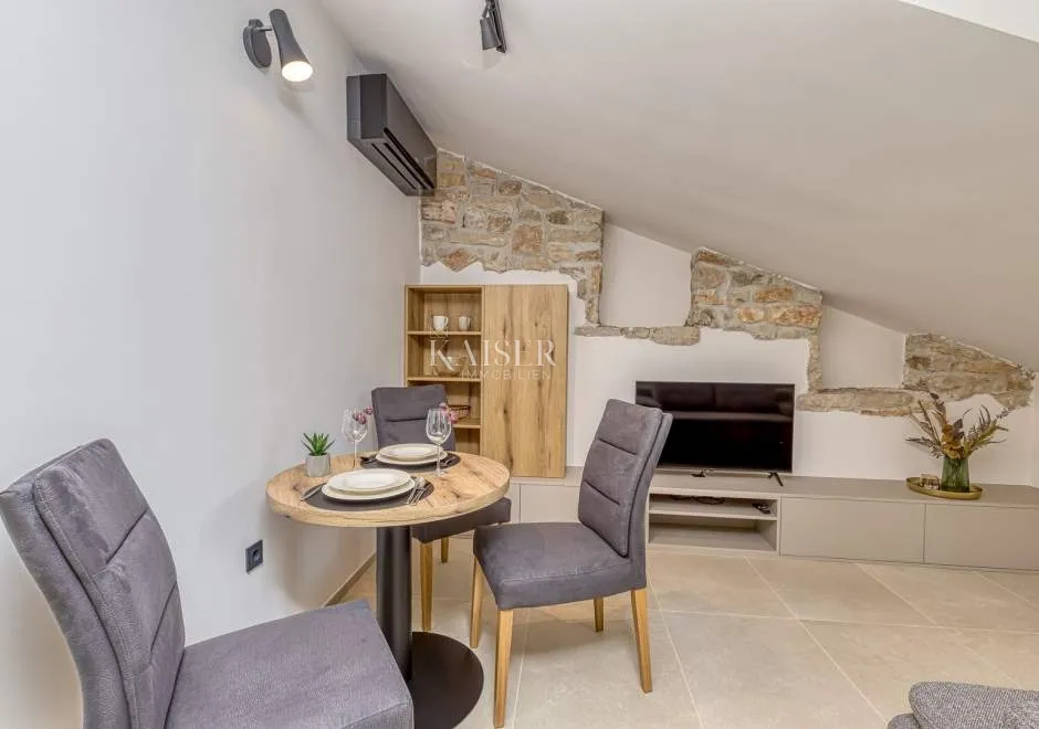 istra - poreč okolica, šarmantna kuća 300 m od mora - slika 6