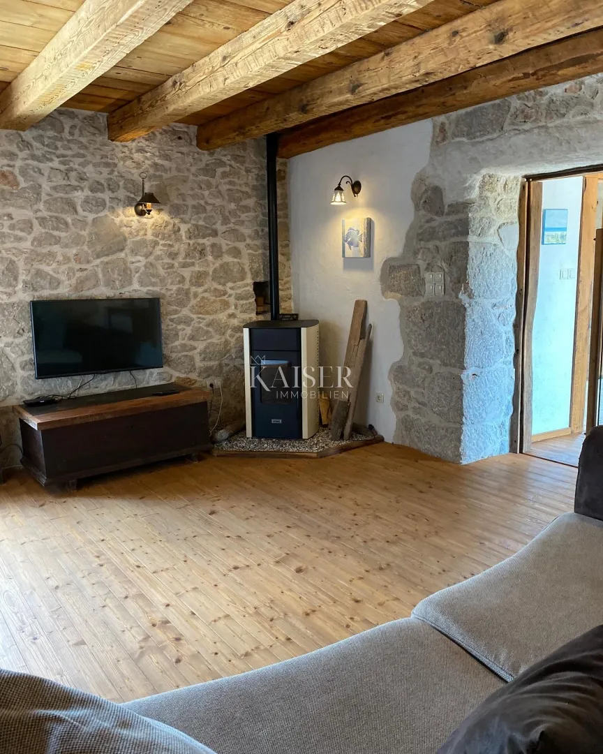 otok krk, malinska- kamena kuća 120m2 s bazenom - slika 16