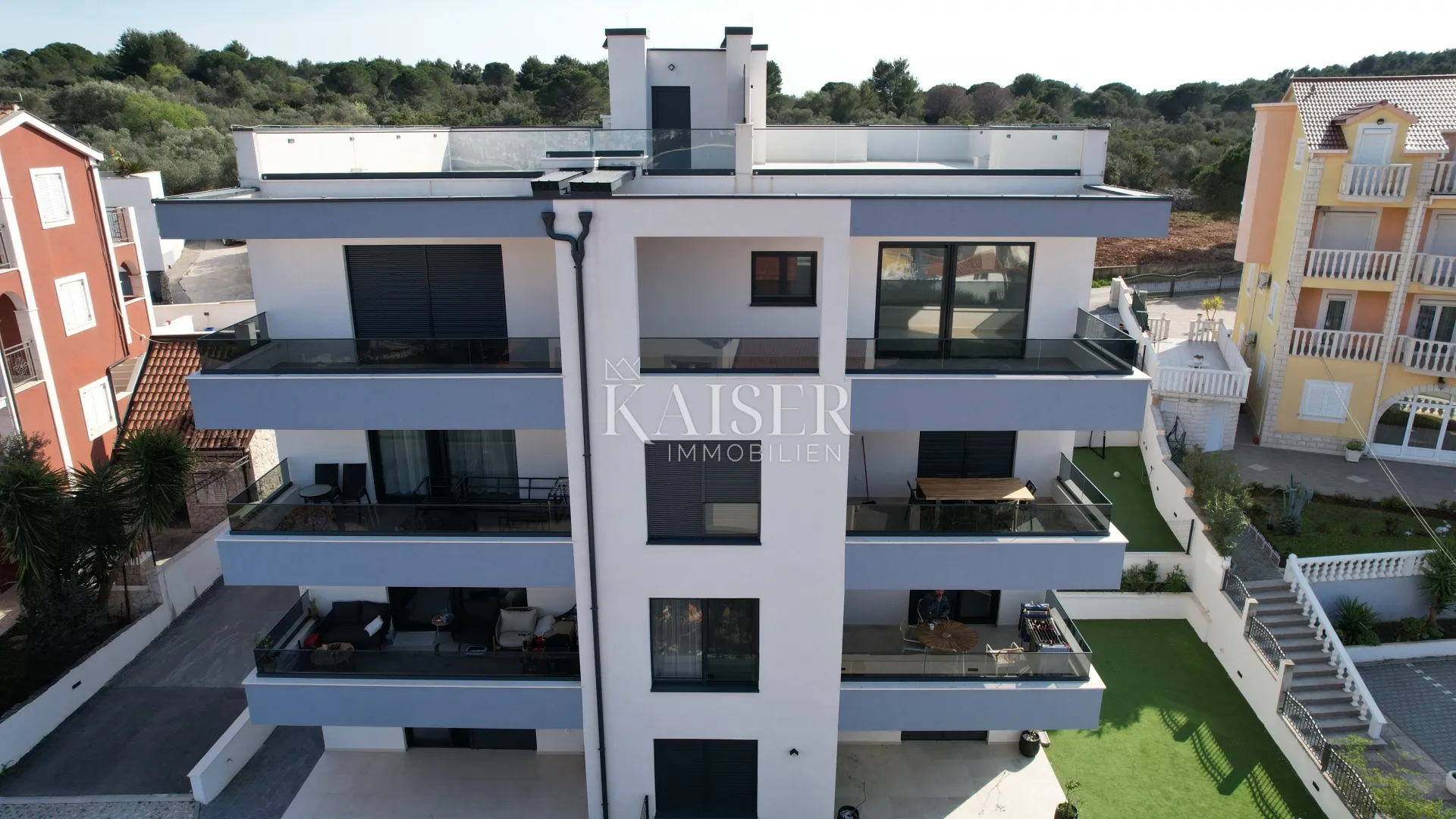 okrug gornji, čiovo - luksuzni penthouse s krovnom terasom i panoramskim pogledom na more - slika 6