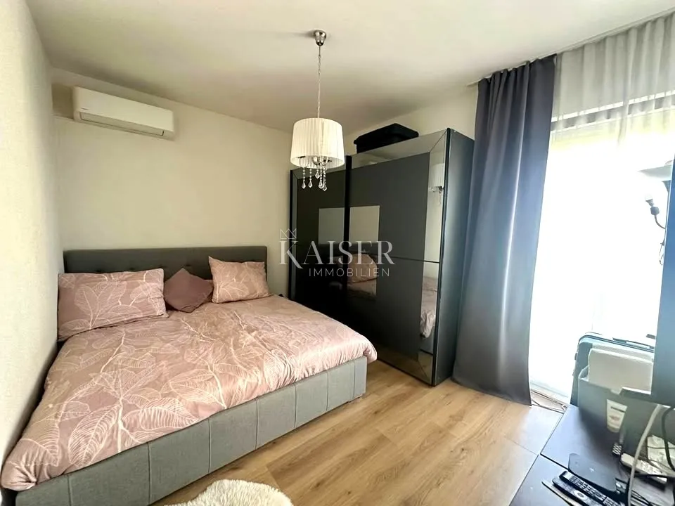 biograd na moru - trosoban stan 300 m od mora - slika 6