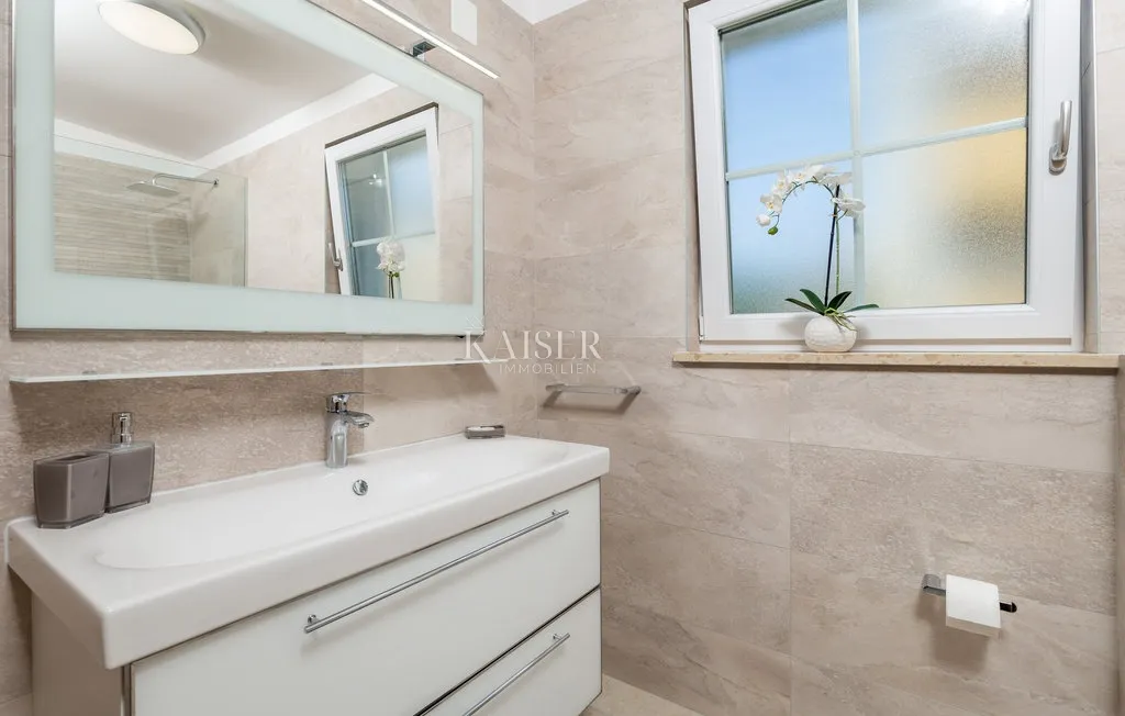 kornić, otok krk- vila 121m2 s pogledom na more i bazenom - slika 10