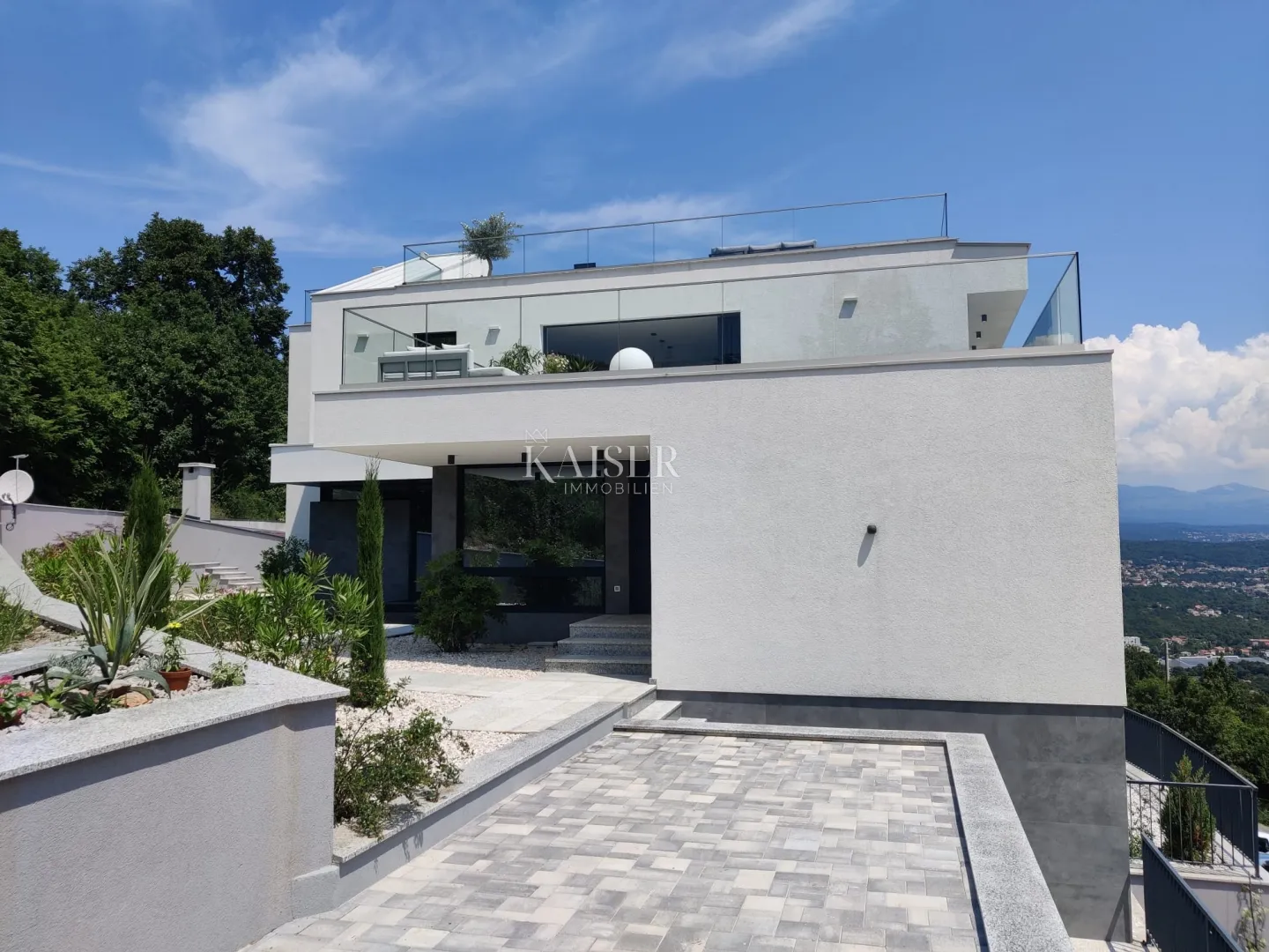 opatija rivijera, jedinstvena vila sa spektakularnim pogledom na more i grad - slika 2