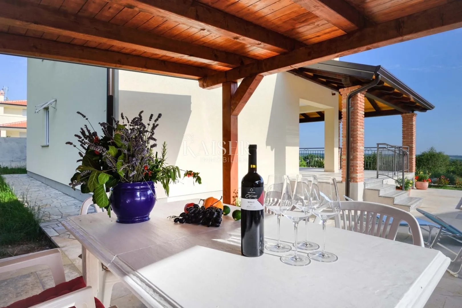 istra - kaštelir, vila sa bazenom pogled more 1 - slika 10