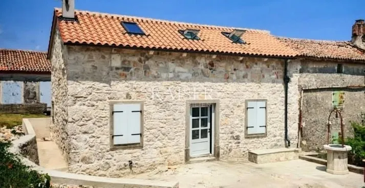 istra, labin, skitača, autohtona obnovljena kamena kuća - slika 3