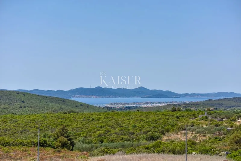 zadar - debeljak, arhitektonski dragulj u zaleđu sukošana s pogledom na more - slika 42