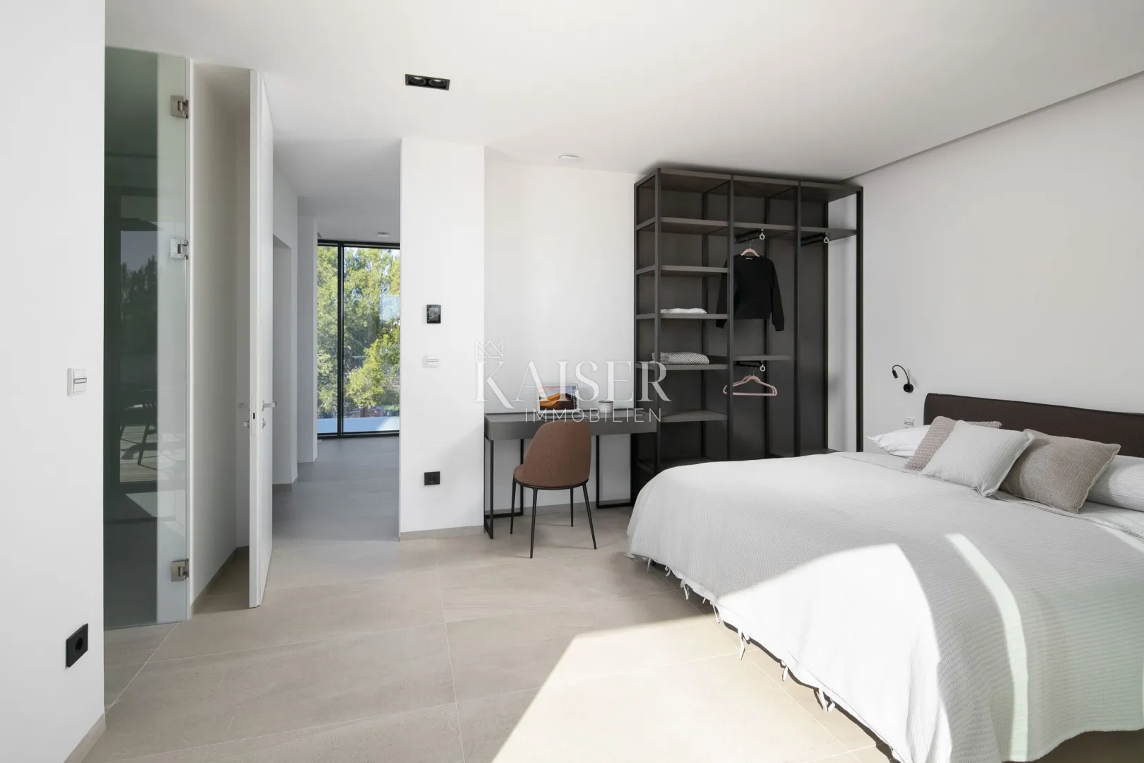 zadar, sukošan- luksuzna vila 495 m2 prvi red do mora - slika 17