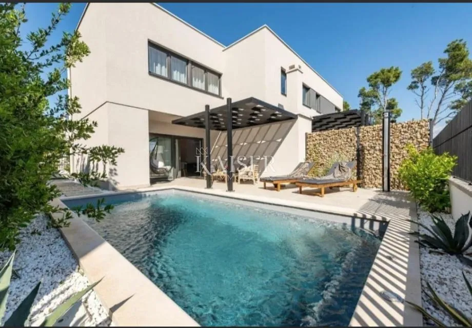 zadar, privlaka - moderna vila s bazenom, 50 m od mora - slika 6