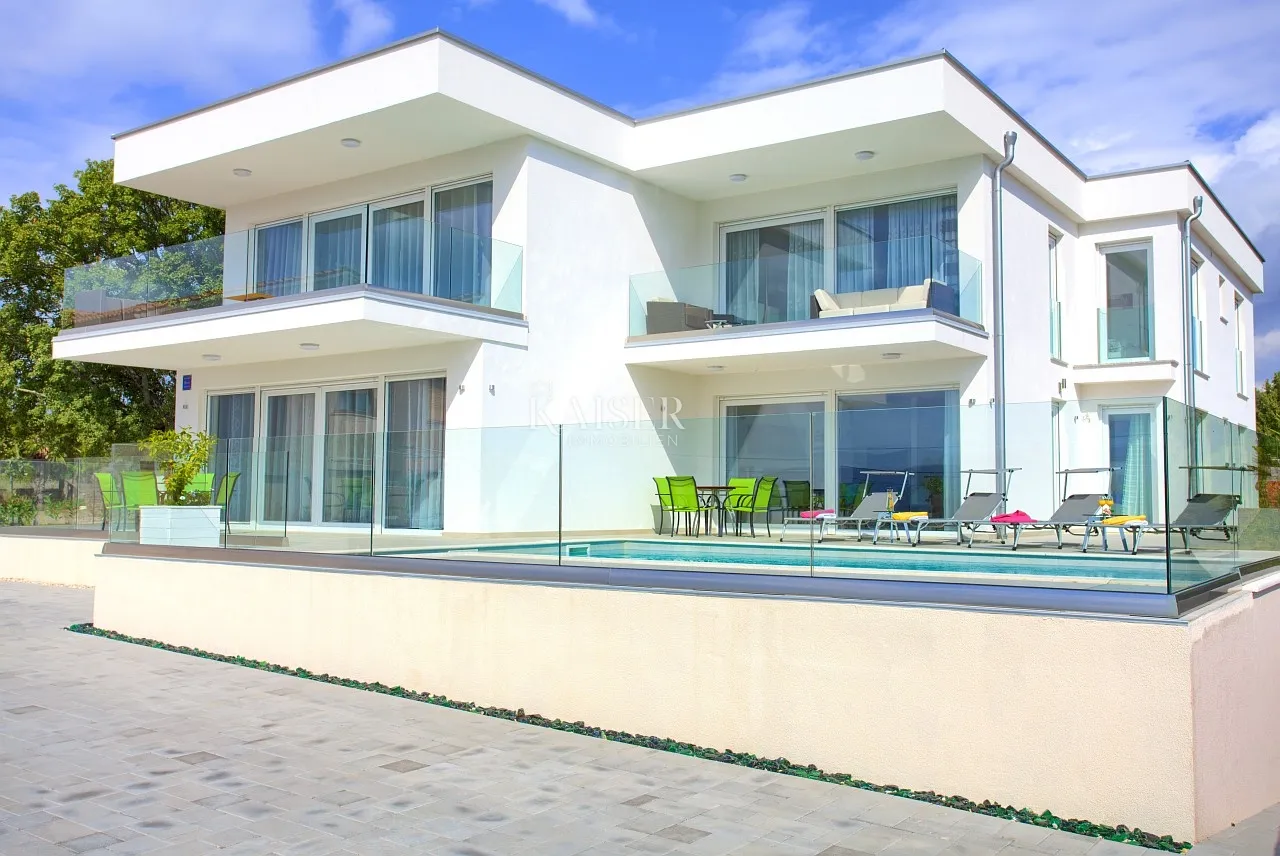 Linardići, otok Krk- vila 410m2 s bazenom i pogledom na more - Linardići, Krk