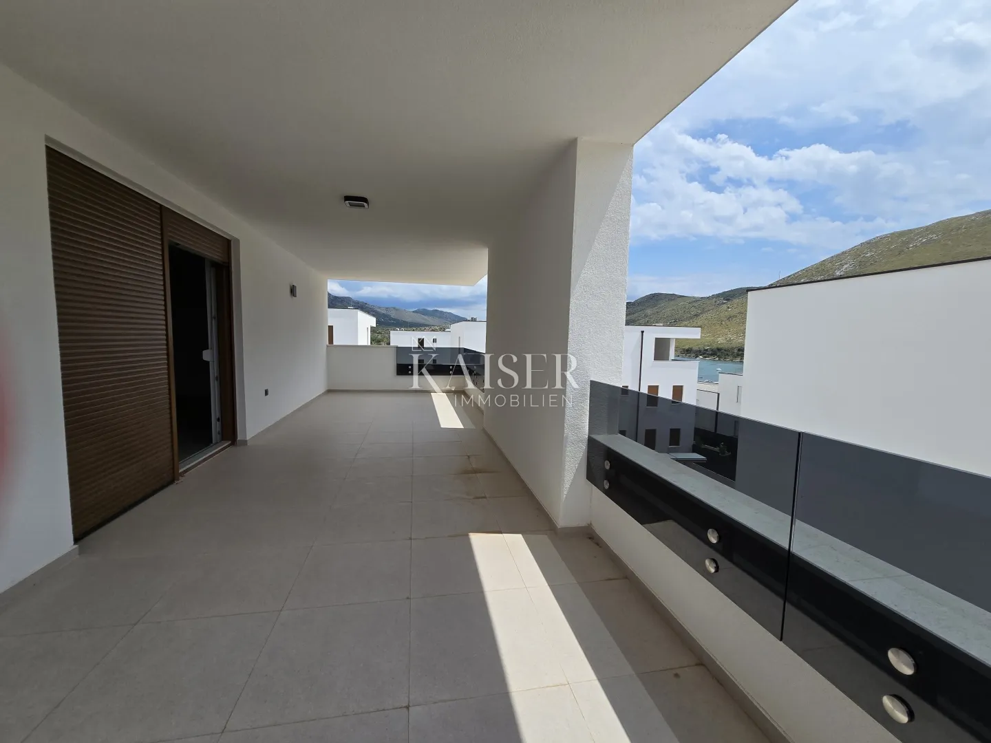 grebaštica, šibenik - prostrani peterosobni stan s velikom lođom, 100 m od mora - slika 8