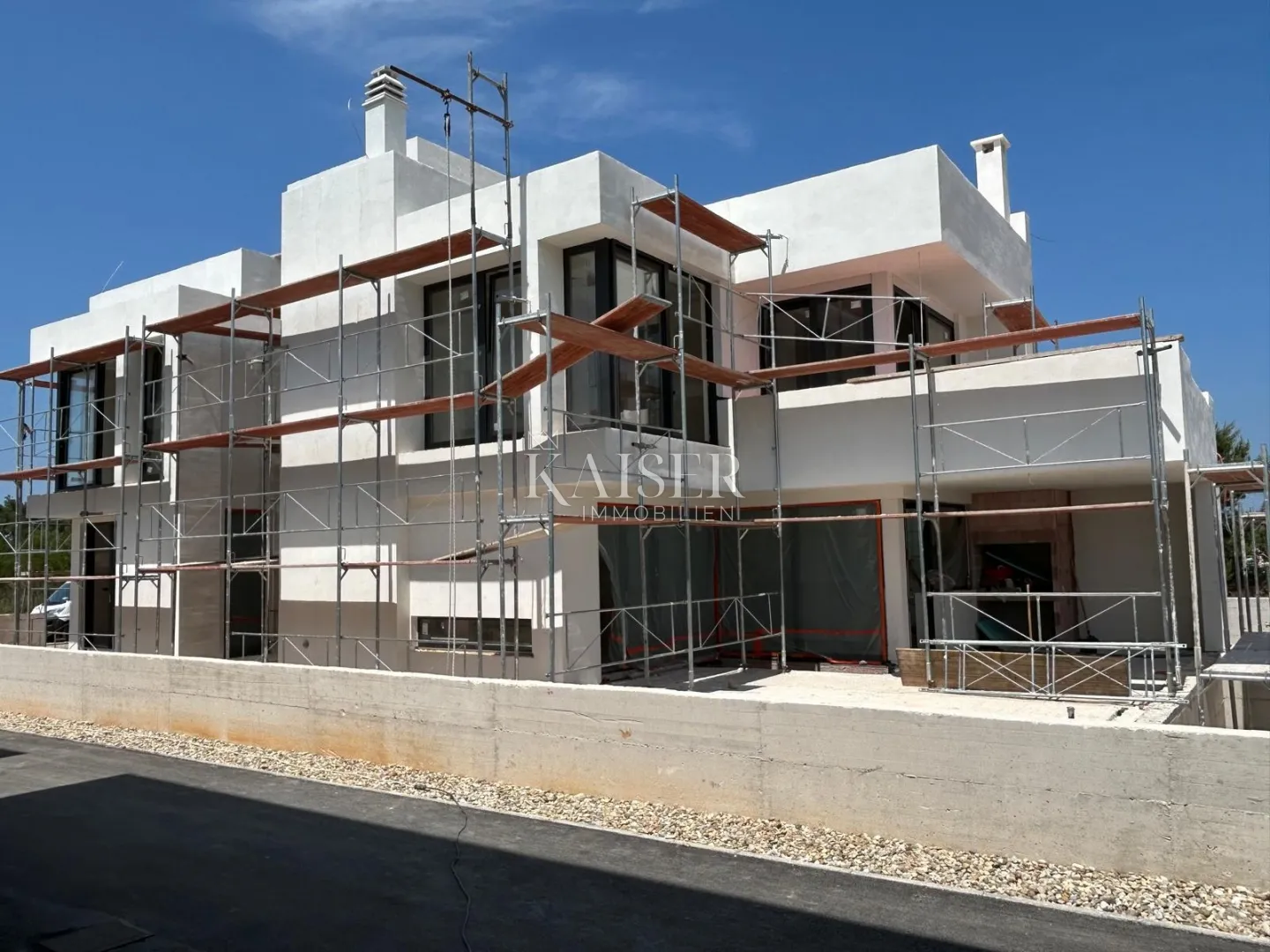 zadar, privlaka – novogradnja, luksuzna vila s bazenom u borovoj šumi, korak do pješčane plaže - slika 8