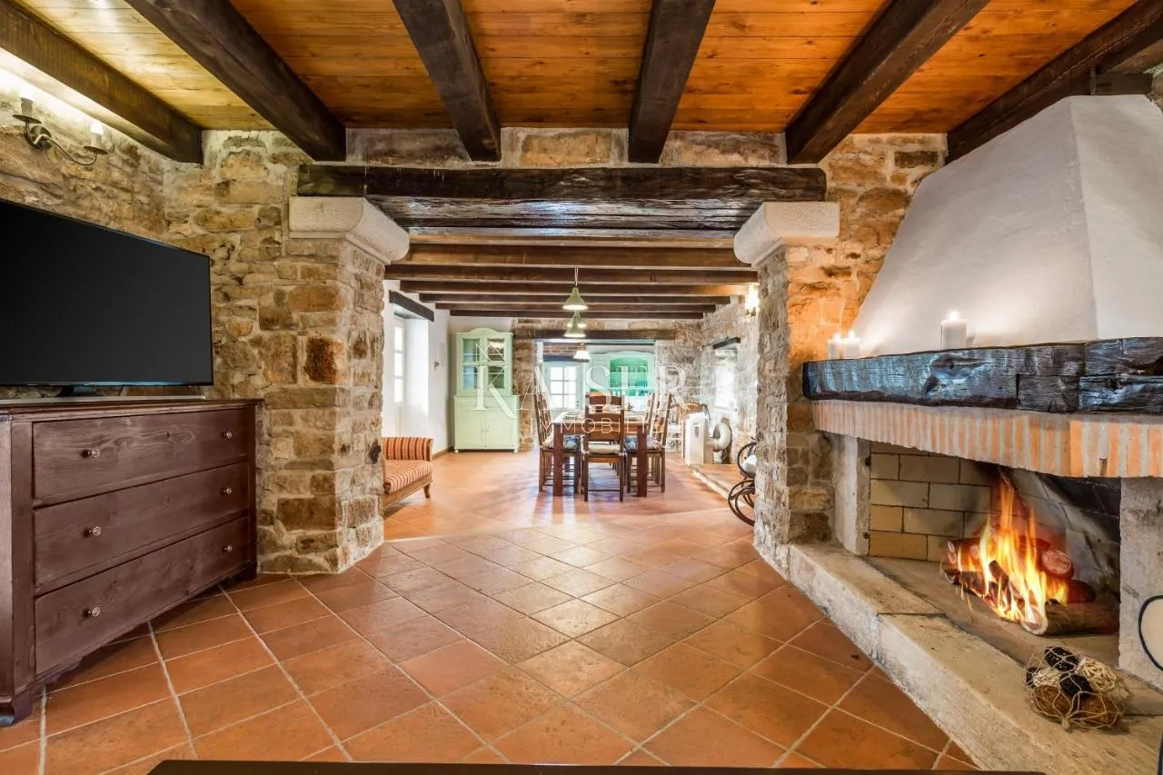 istra - villa s bazenom i okućnicom 1000 m2 - slika 19