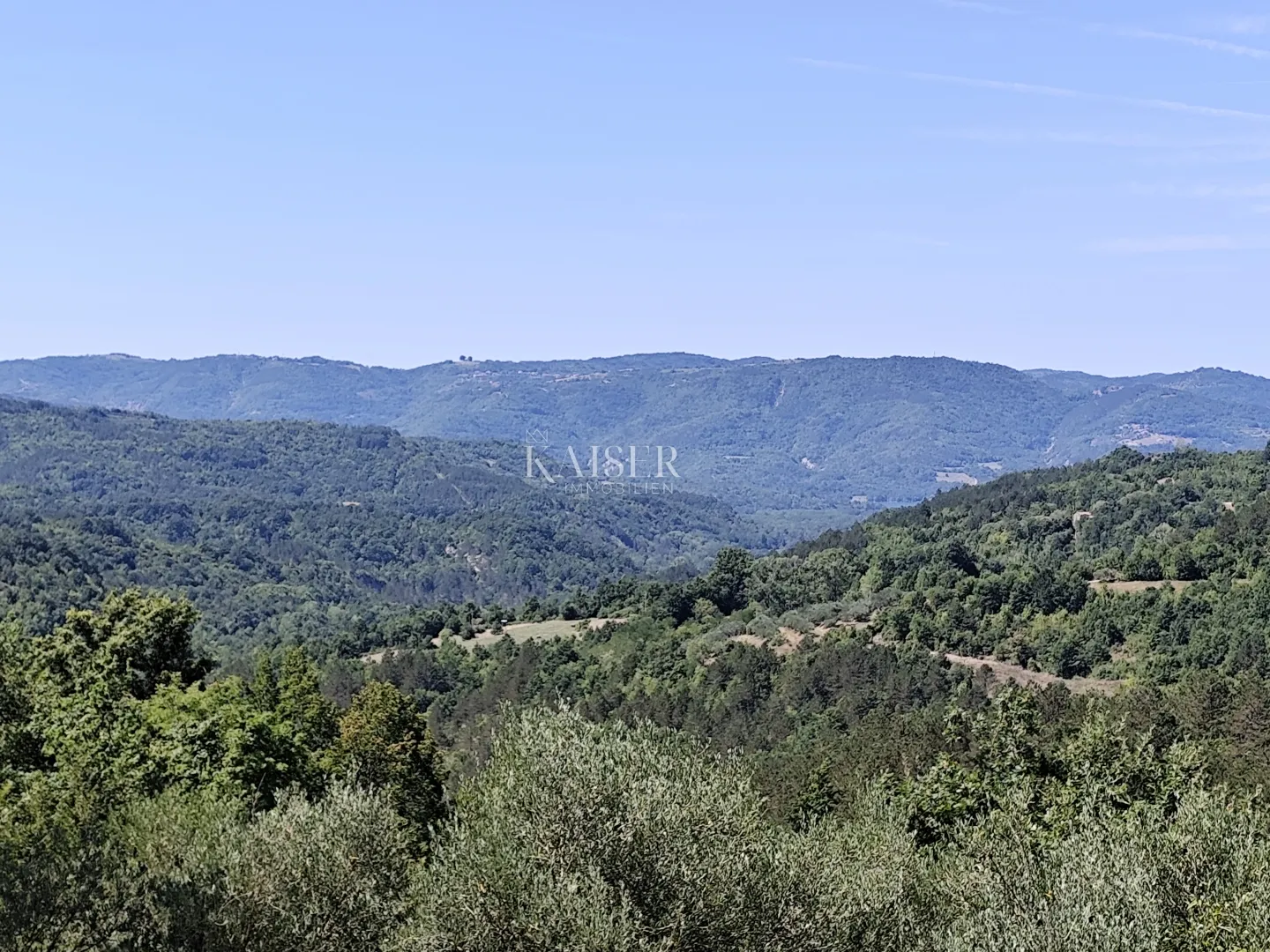 istra, buzet - starina s građevinskim zemljištem - slika 5