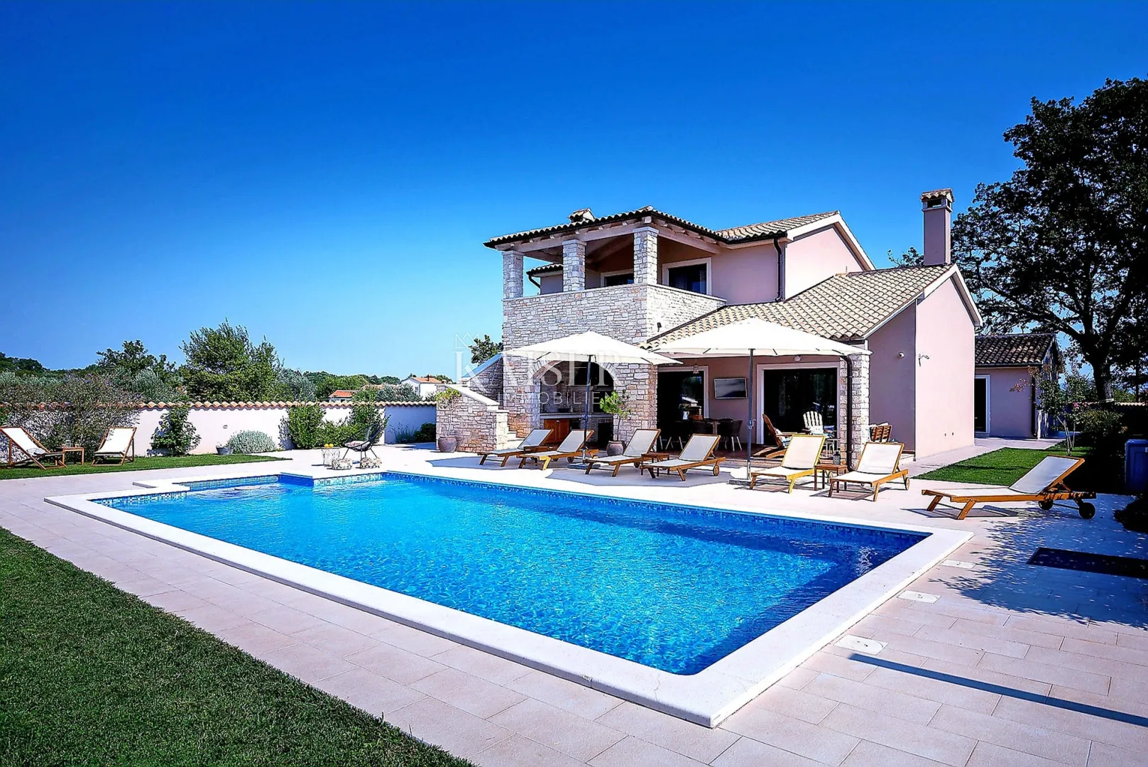 istra - marčana, vila s bazenom, 280 m2 - slika 2