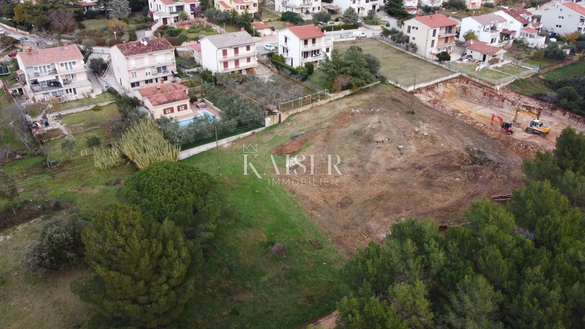 Pula, atraktivno građevinsko zemljište 100 m od mora