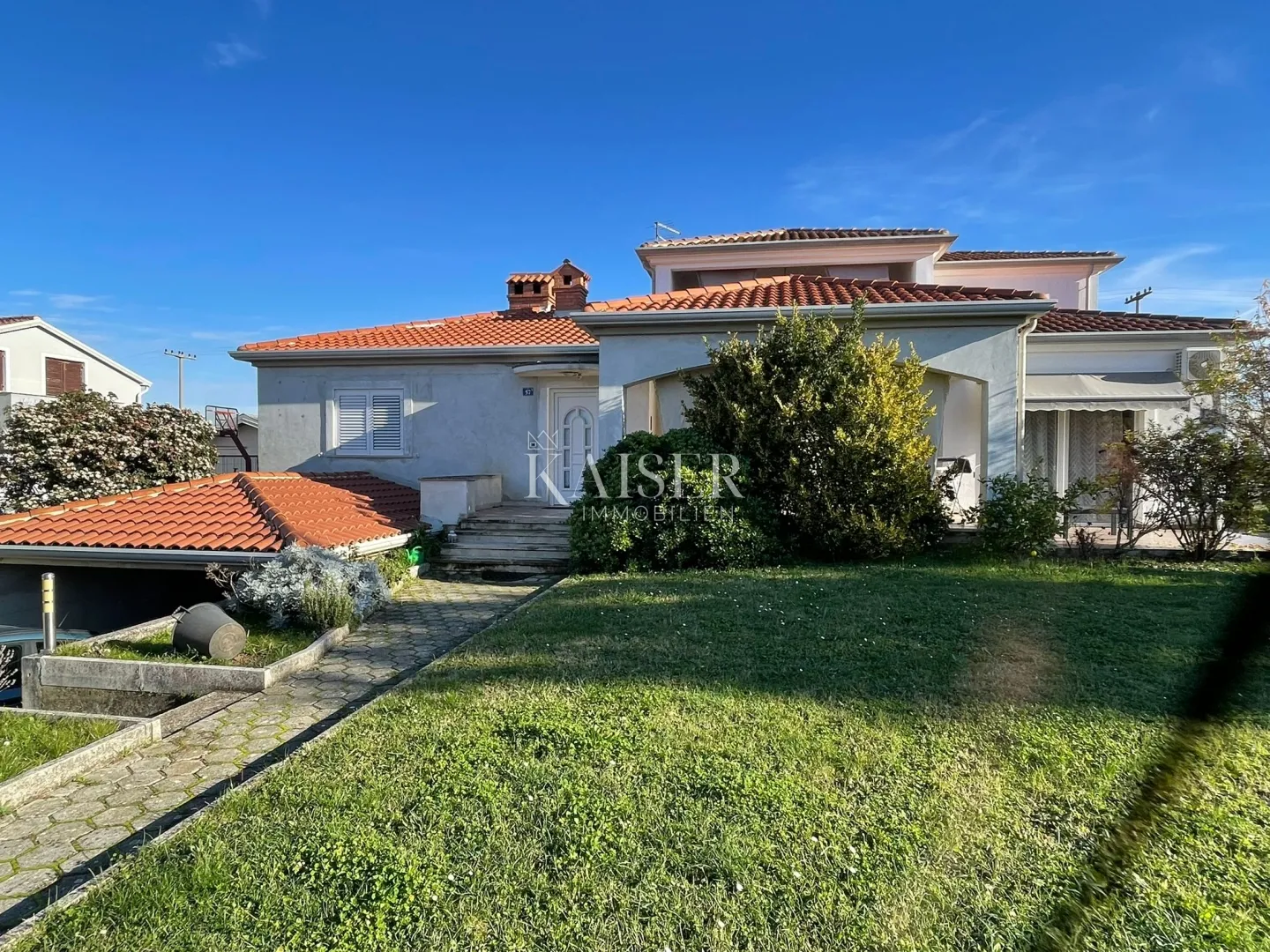 istra, umag - okolica: namještena kuća 200m2 sa dva stana i velikom okućnicom 500m2 - slika 5