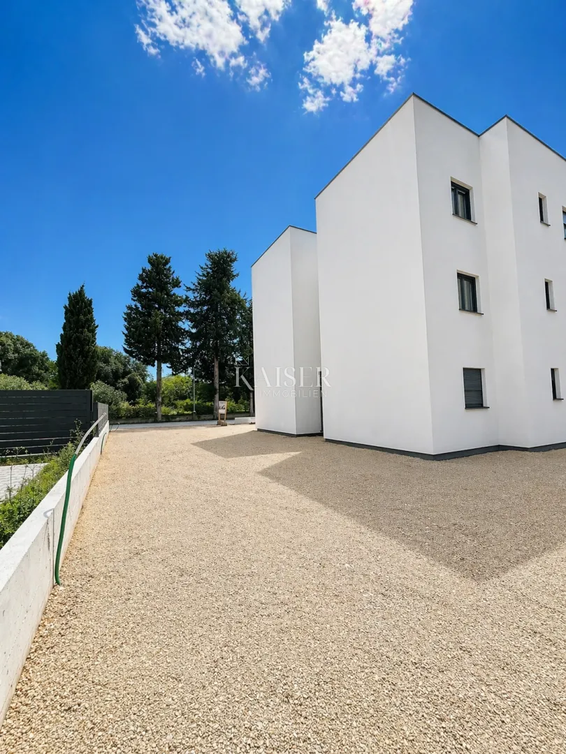 stan s1 s privatnim vrtom, 300 m od mora - slika 17