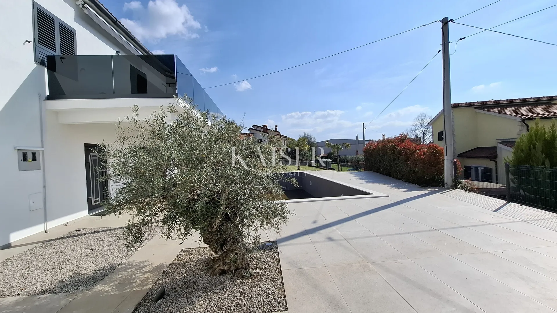 istra, kaštelir - kuća sa dva stana, 188m2, bazen - slika 6